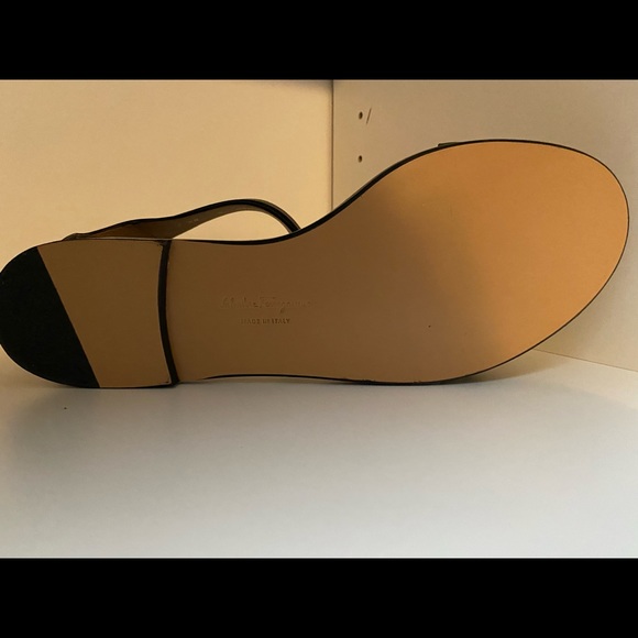 Black leather Salvatore Ferragamo sandals - Picture 6 of 8